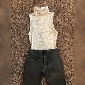 Súper cute high neck blouse